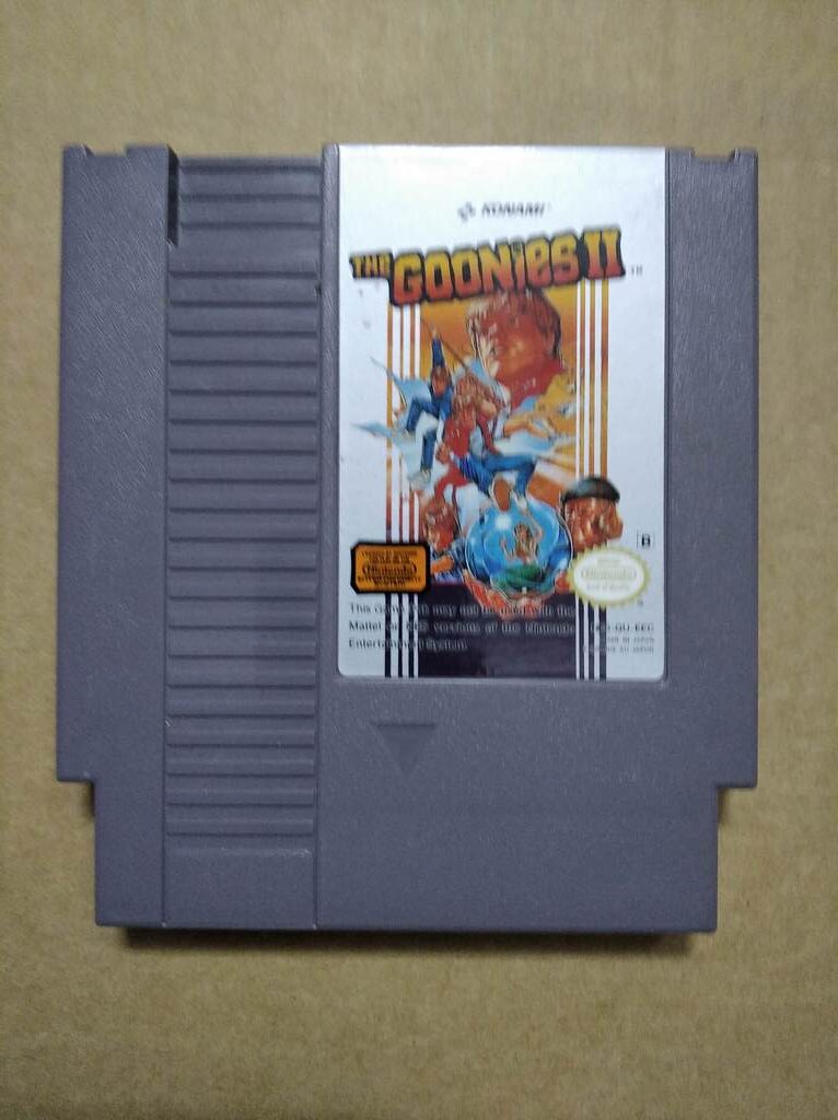 Goonies II (Nes used)
