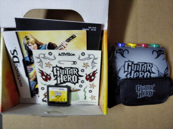 Guitar Hero: On Tour (Nintendo Ds Used , complete)